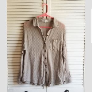 Eden & Olivia nude waffle knit button down top